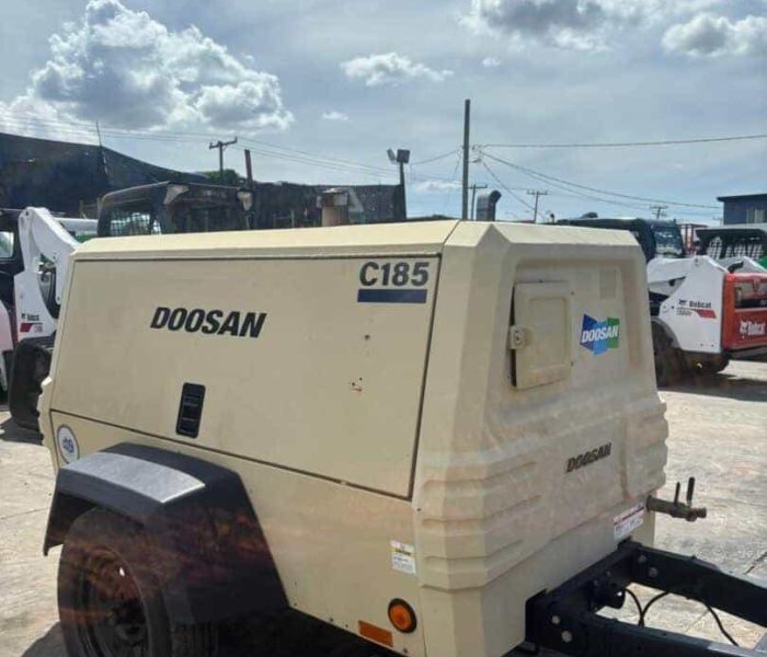 2018-DOOSAN-185-CFM-diesel-air-compressor-11037-3.jpeg