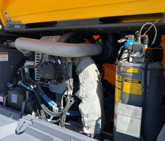 2018-Doosan-400-CFM-Diesel-Air-Compressor-11054-8.jpg