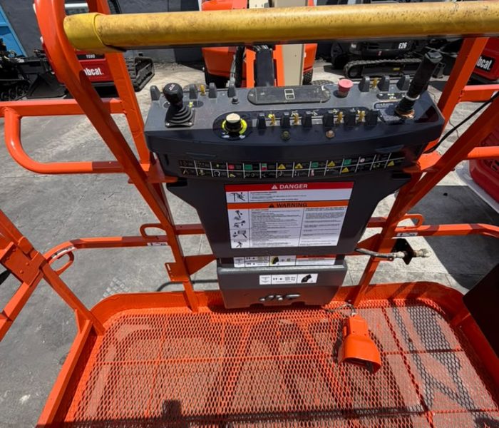2018-JLG-450AJ-320184