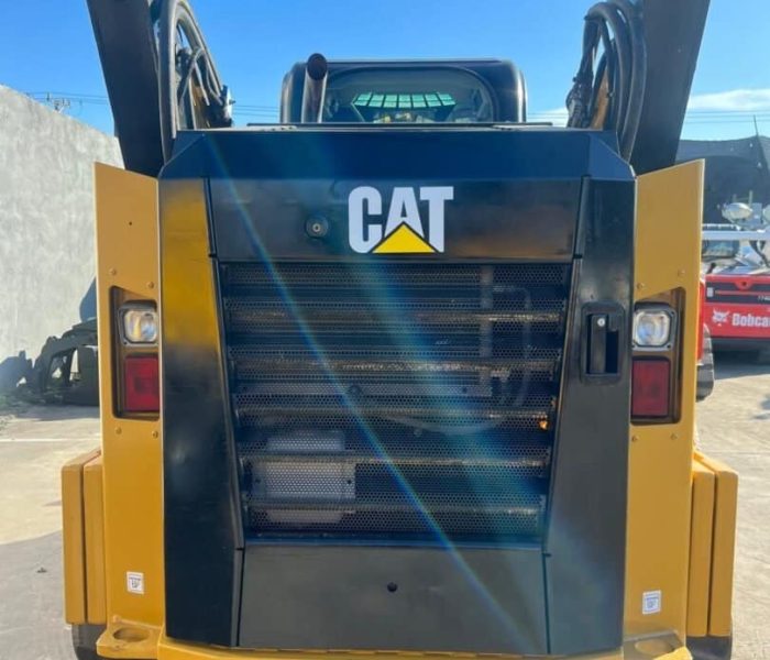 2019-299D2-Skid-Steer-Loader-10099-4.jpg
