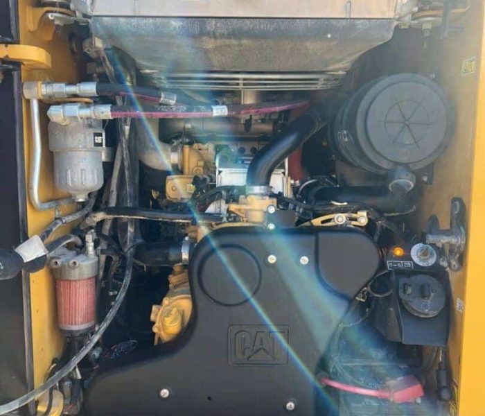 2019-299D2-Skid-Steer-Loader-10099-5.jpg