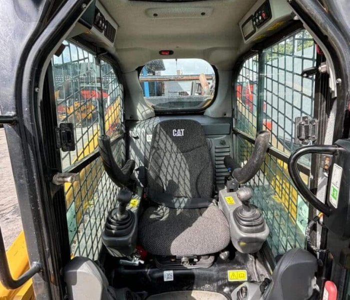 2019-299D2-Two-Speed-High-Flow-XPS-Skid-Steer-Loader-10085-13.jpeg