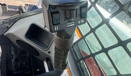 2019 Bobcat T550 Skid Steer Loader- item 32060