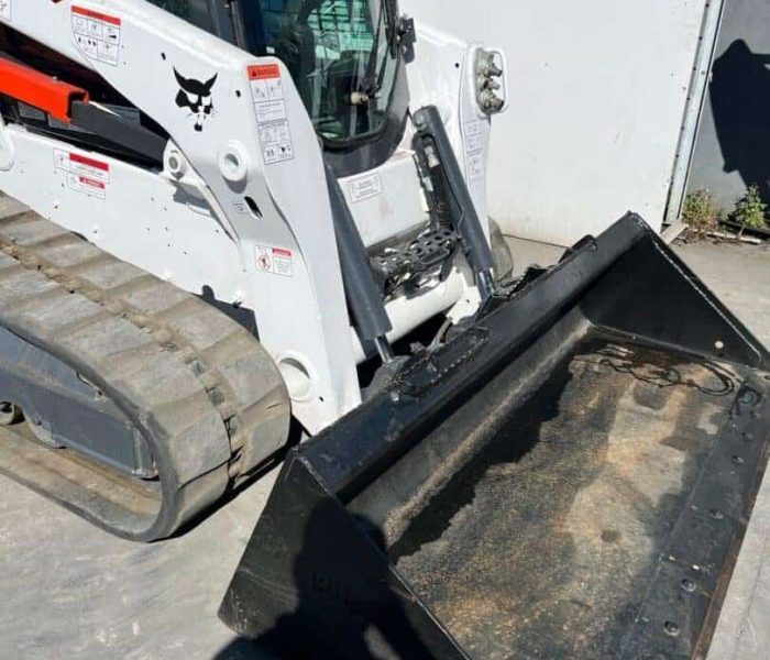 2019-Bobcat-T740-Compact-Track-Loader-Skid-Steer-10053-4.jpeg