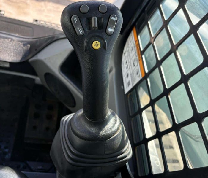 2019 Bobcat T740 Skid Steer Loader-320101