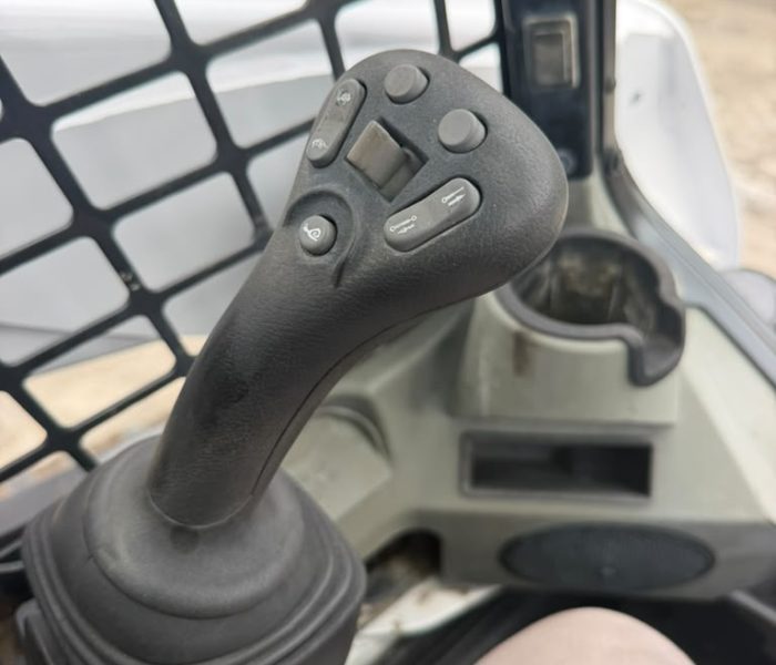2019-Bobcat-T740-Skid-Steer-Loader-320166