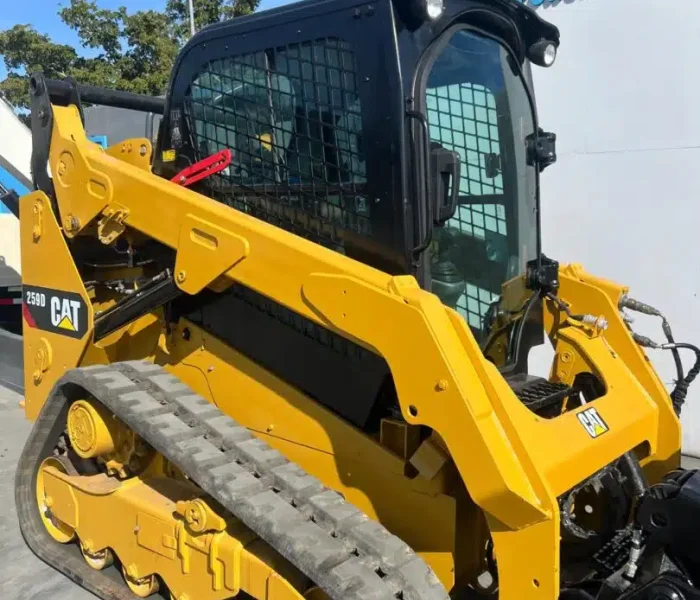2019-Caterpillar-259D-Skid-Steer-Loader-10097-12.webp