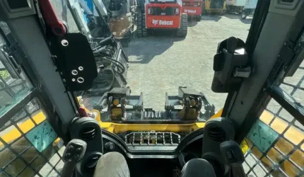 2019-Caterpillar-259D-Skid-Steer-Loader-10097-7.webp