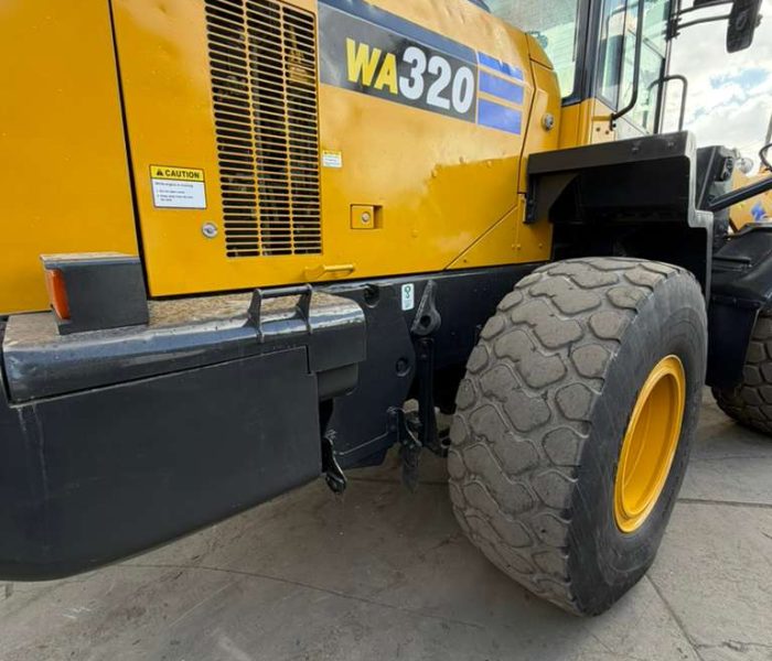 2019-Komatsu-WA320-8-Wheel-Loader-306205