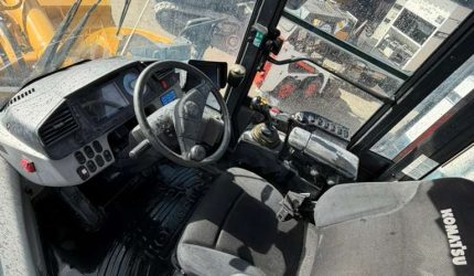 2019-Komatsu-WA320-8-Wheel-Loader-306205