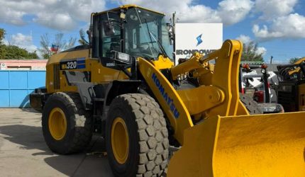 2019-Komatsu-WA320-8-Wheel-Loader-306205