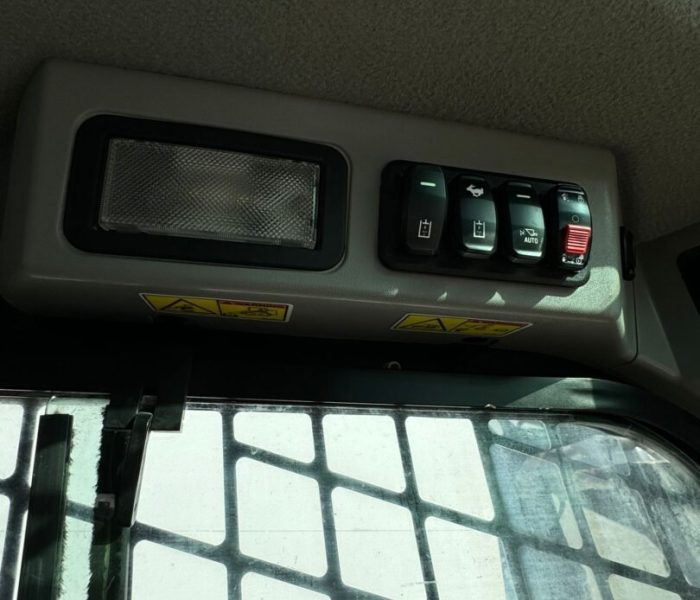 2020-299D3-Two-Speed-High-Flow-XPS-Skid-Steer-Loader-10089-9.jpg