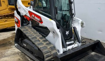 2020-Bobcat-T76-Skid-Steer-Loader-320121