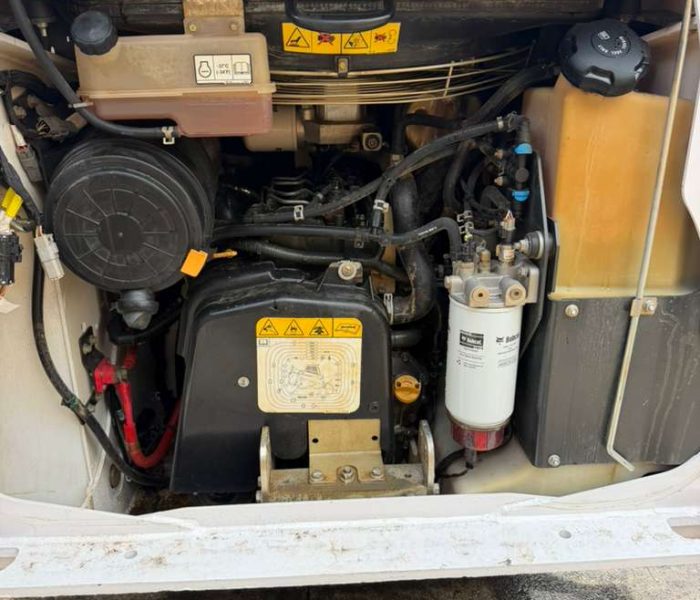 2020-Bobcat-T76-Skid-Steer-Loader-320121