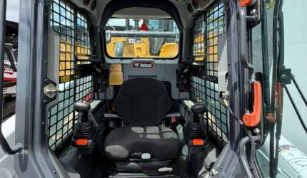 2020-Bobcat-T76-Skid-Steer-Loader-320121