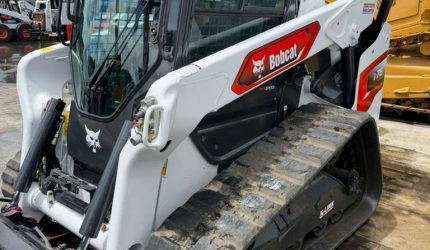 2020-Bobcat-T76-Skid-Steer-Loader-320121