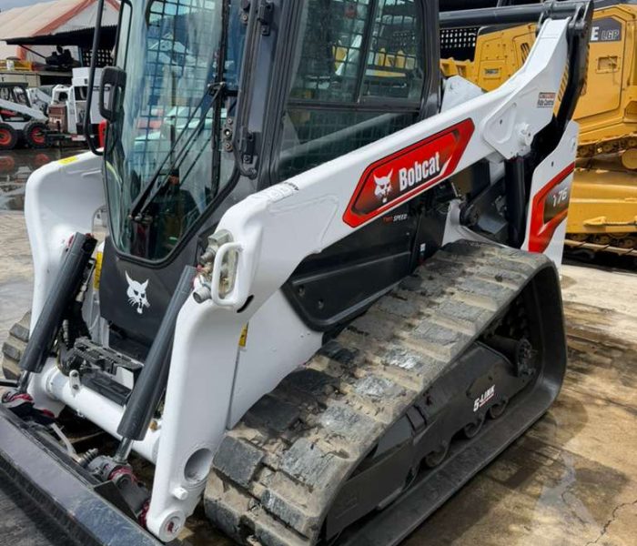 2020-Bobcat-T76-Skid-Steer-Loader-320121