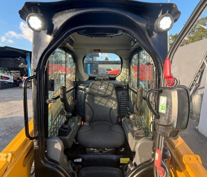 2020-Caterpillar-259D3-Compact-Track-Loader-Skid-Steer-12.jpg