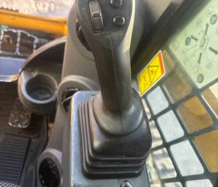 2020-Caterpillar-259D3-Compact-Track-Loader-Skid-Steer-13.jpg