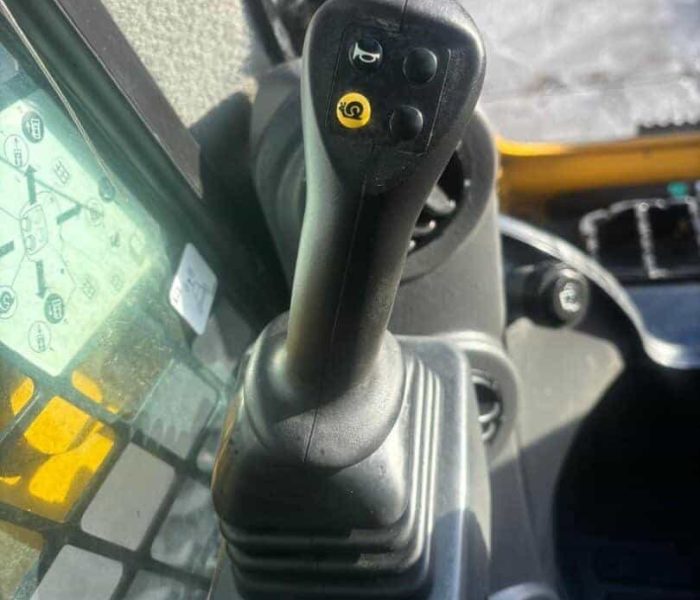 2020-Caterpillar-259D3-Compact-Track-Loader-Skid-Steer-15.jpg