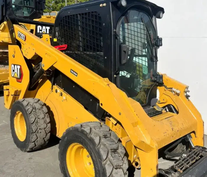 2020-Caterpillar-272D3-Skid-Steer-Loader-100102-2.webp