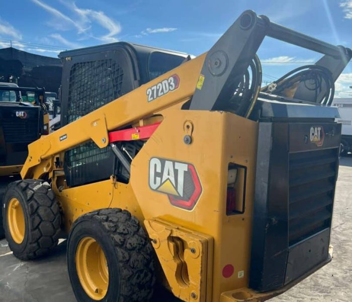 2020-Caterpillar-272D3-Skid-Steer-Loader-100102-4.jpeg