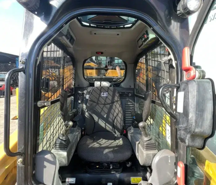 2020-Caterpillar-272D3-Skid-Steer-Loader-100102-6.webp