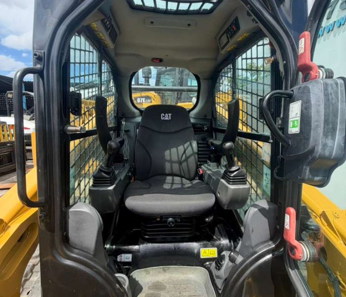 2020-Caterpillar-289D3-320113