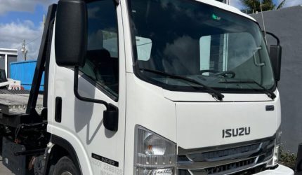 2020-Isuzu-NRR-141002.jpg
