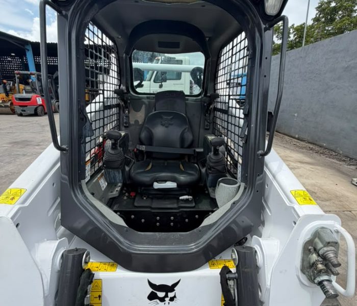 2020-T595-skid-steer-320165
