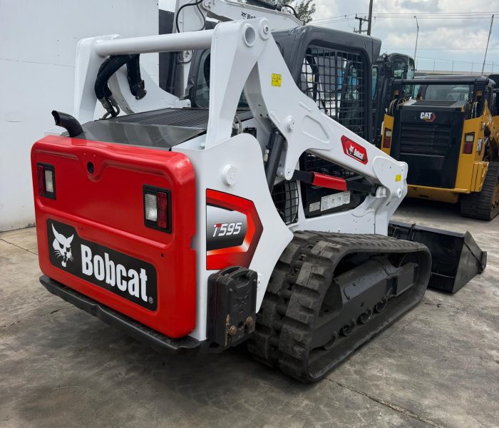 2020 T595 skid steer-320165