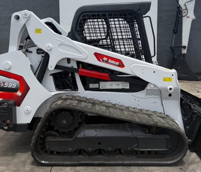 2020 T595 skid steer-320165
