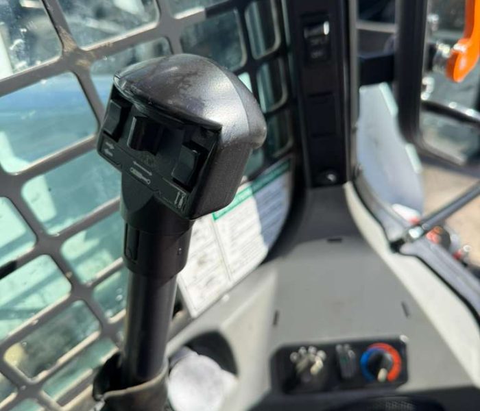 2021 Bobcat S740 Skid Steer Loader 320102