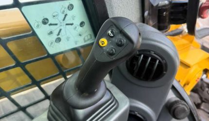 2021-Caterpillar-299D3-Skid-Steer-320136