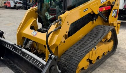 2023-Caterpillar-259D3-320151