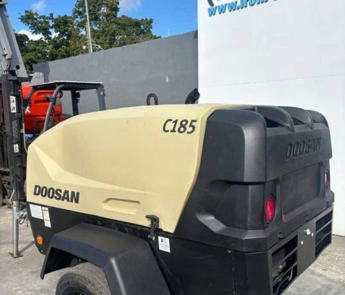 2023-DOOSAN-185-CFM-diesel-air-compressor-11042-4.jpeg