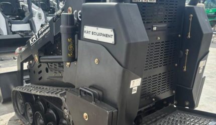2023-ST900HD-Mini-Skid-Steer-Loader-3.jpg