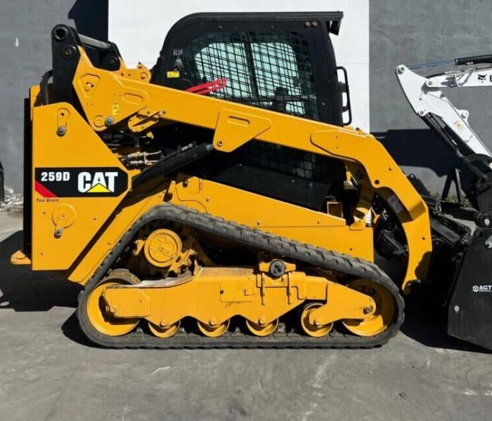 10098