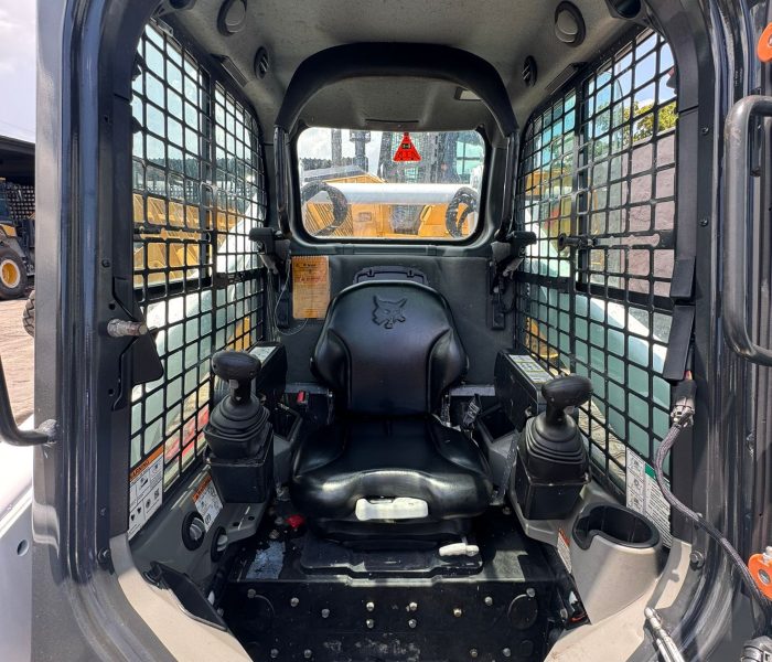Bobcat t740 skid steer loader 2018 305900