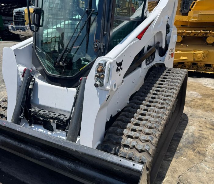 Bobcat t740 skid steer loader 2018 305900