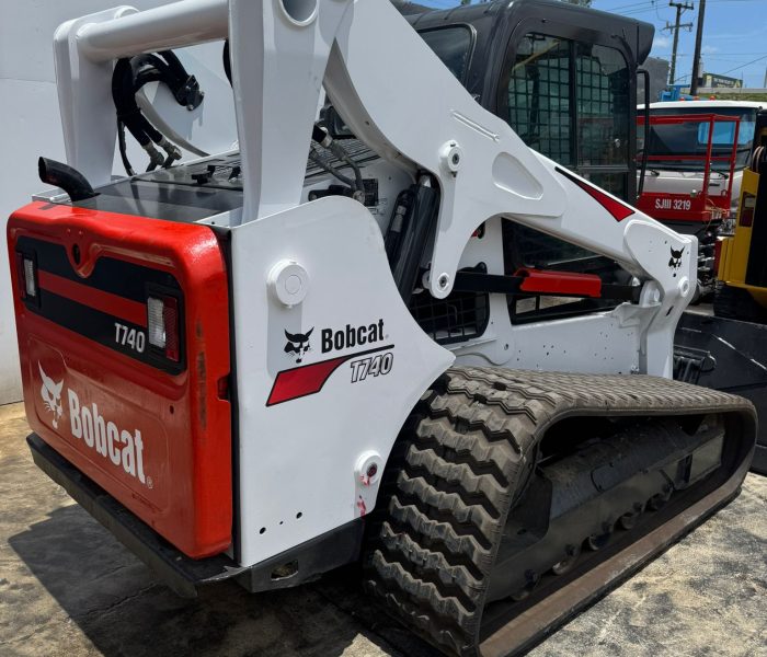 Bobcat t740 skid steer loader 2018 305900
