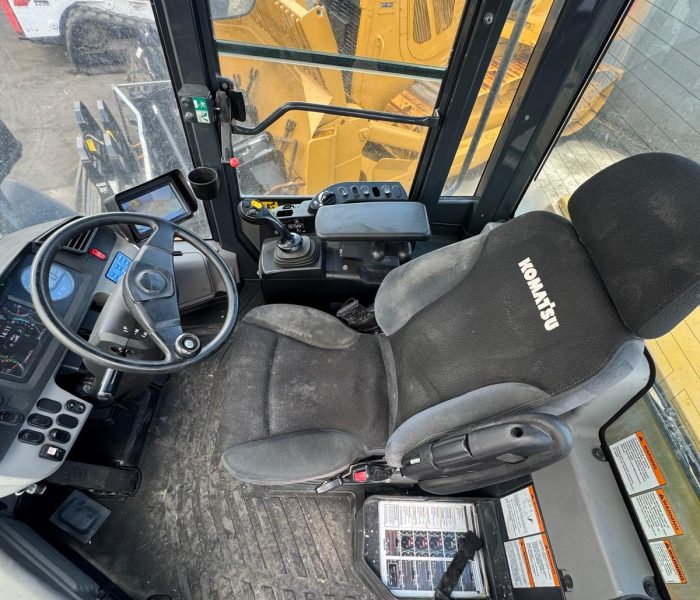 306204 2020 Komatsu WA320-8 Wheel Loader