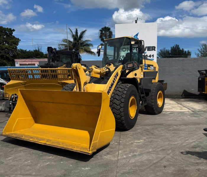 306204 2020 Komatsu WA320-8 Wheel Loader