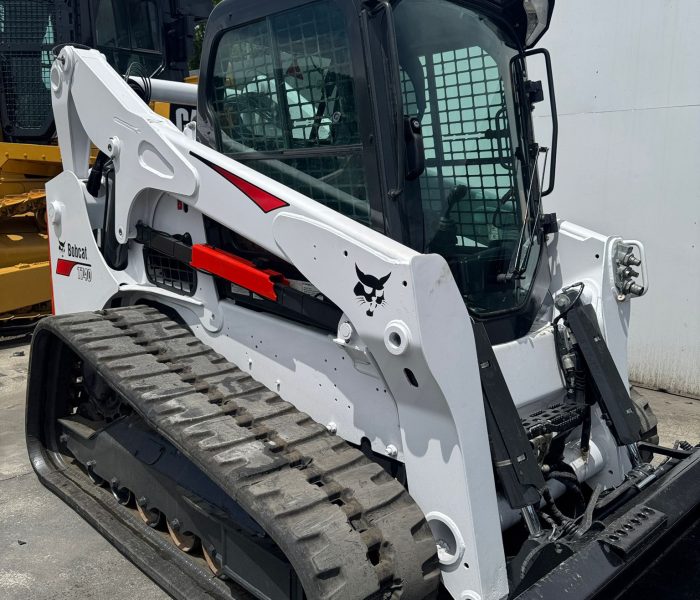 Bobcat t740 skid steer loader 2021 30990