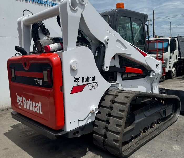 Bobcat t740 skid steer loader 2021 30990