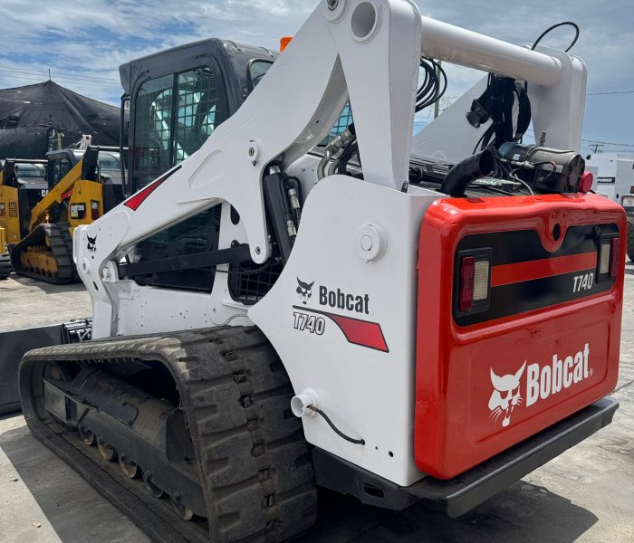 Bobcat t740 skid steer loader 2021 30990