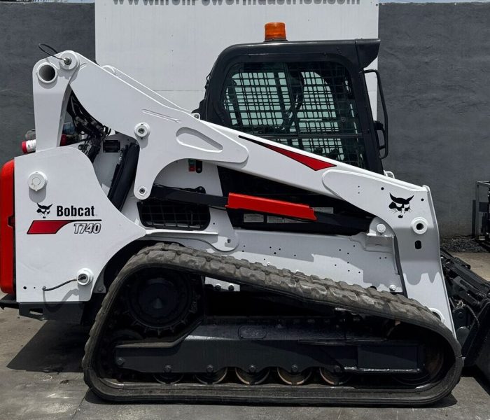 Bobcat t740 skid steer loader 2021 30990