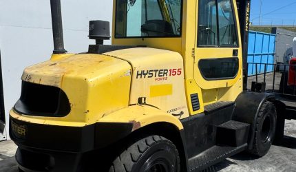 31600