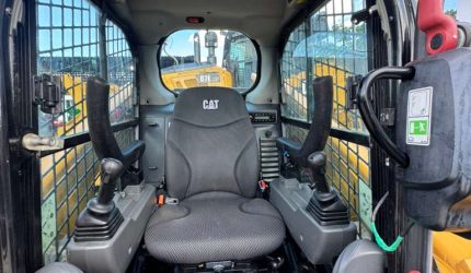 31620 2021 Caterpillar 279D3 Compact Track Loader – Enclosed Cab, Backup Camera