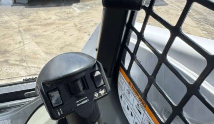 31640-2017-Bobcat-T590-Skid-Steer-Loader-Open-Cab